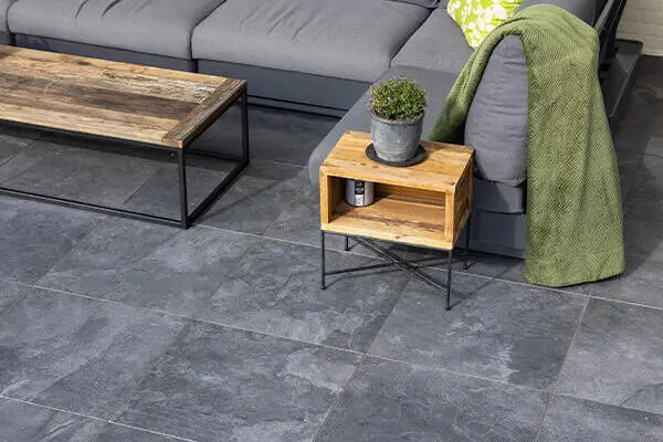 Keramische tuintegels