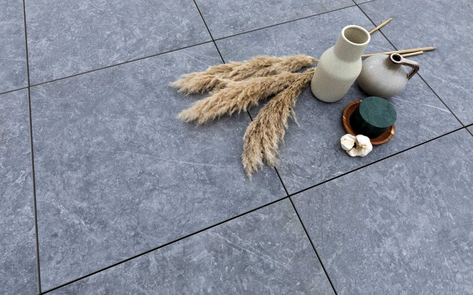 keramiek op beton