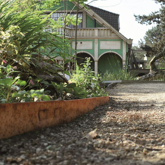 Randbegrenzing COL-MET Corten ongecoat 3 mm, 225 x 10,2 cm incl. 3 pennen (prijs per m¹)