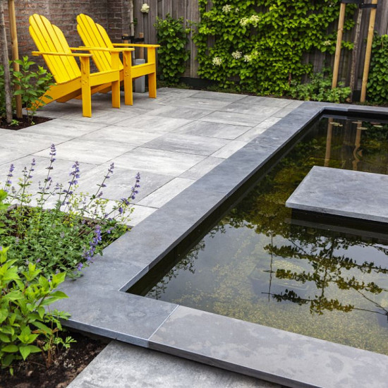 Afdekplaat / vijverrand Blue moon honed linea hoek 50/50x30x3 - maandprijs