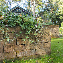 Tufsteen 37x20x11 cm