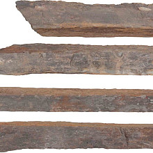 Superobelisk Multicolor ± 50-150 cm x Ø10-30 cm - partij -